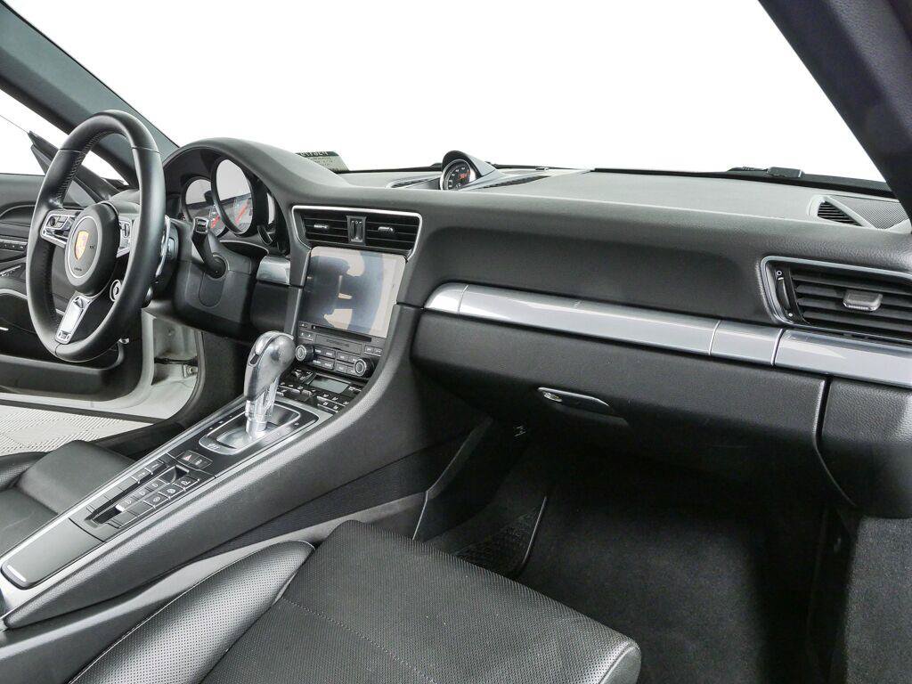 Certified 2018 Porsche 911 Carrera S RWD image 22