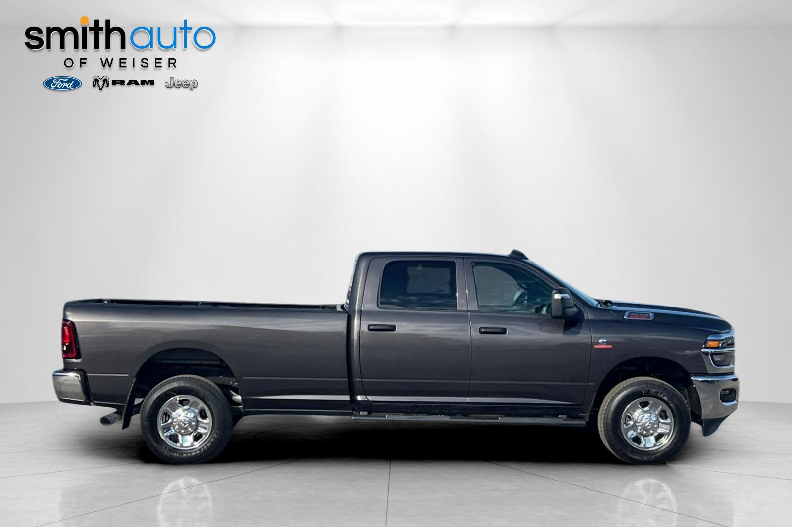 New 2026 RAM 3500 Tradesman AWD/4WD image 4