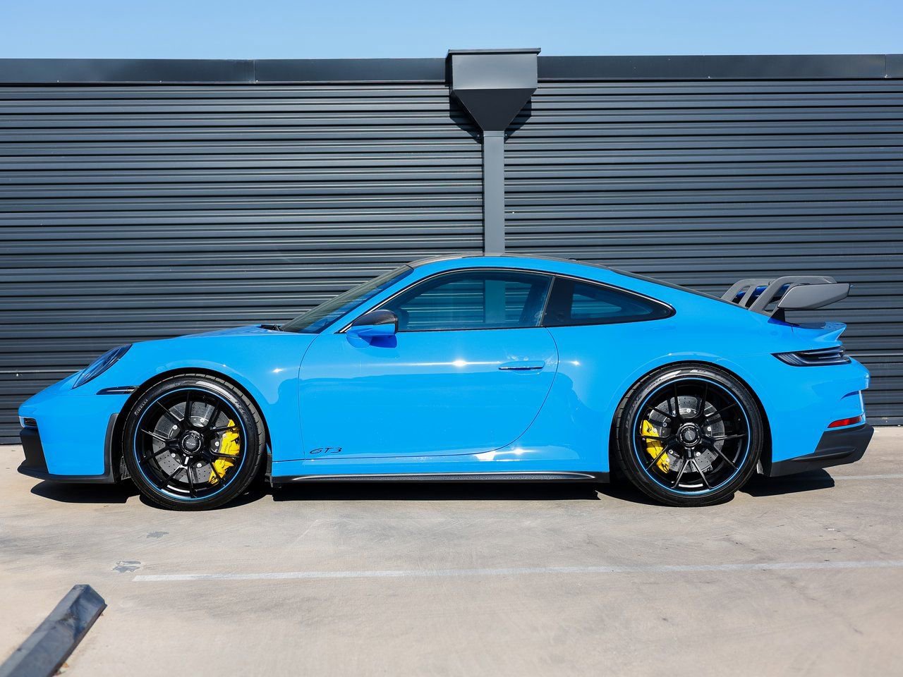 Certified 2023 Porsche 911 GT3 RWD image 2
