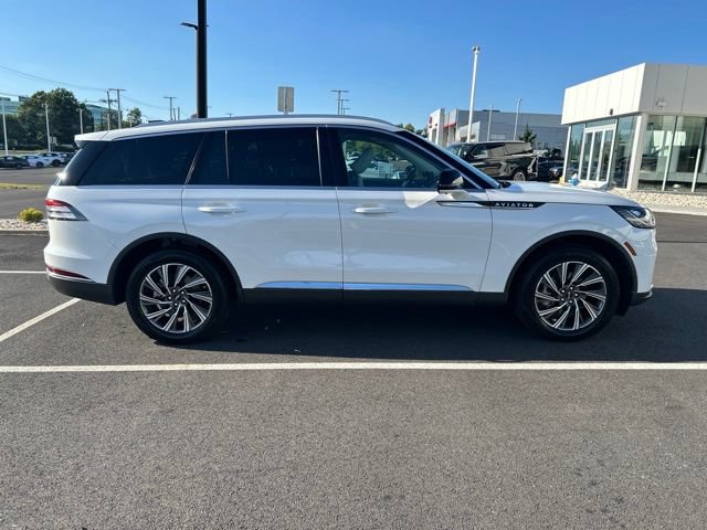 New 2026 Lincoln Aviator AWD image 7
