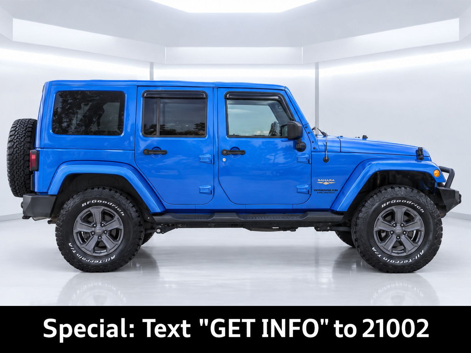 Used 2015 Jeep Wrangler Unlimited Sahara w/ Connectivity Group AWD/4WD image 8
