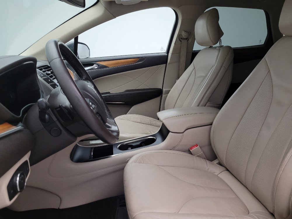 Used 2018 Lincoln MKC Select w/ Select Plus Package FWD image 17