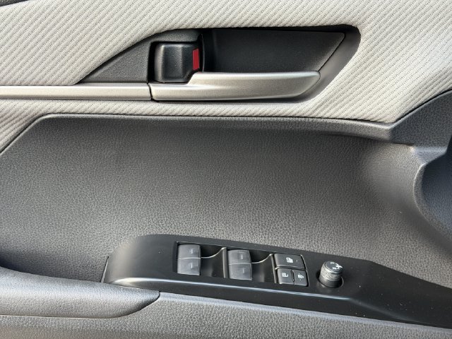 New 2026 Toyota Camry SE w/ Convenience Package FWD image 21