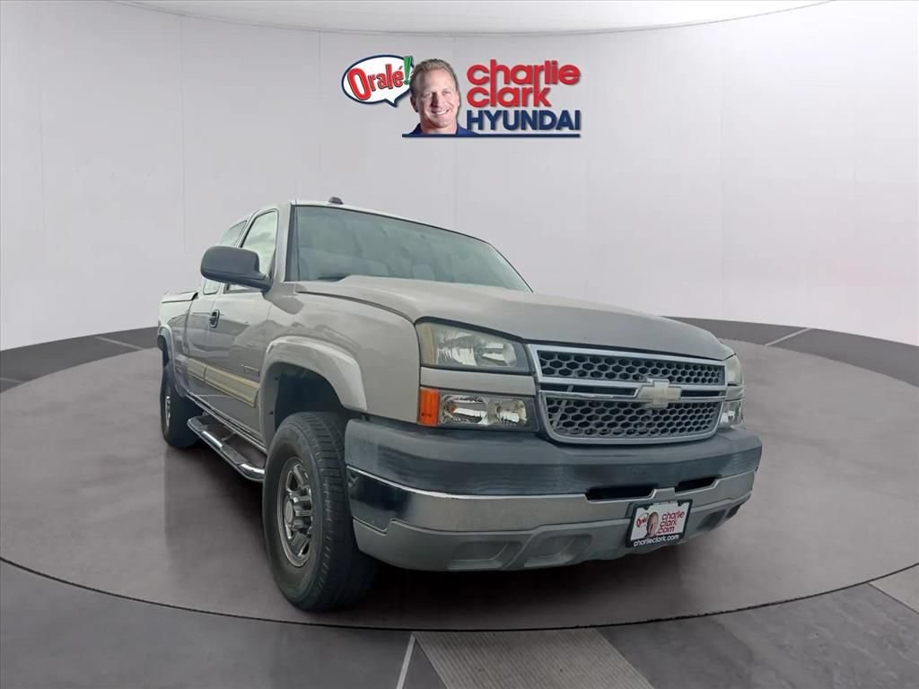 Used 2005 Chevrolet Silverado 2500 LS RWD image 5
