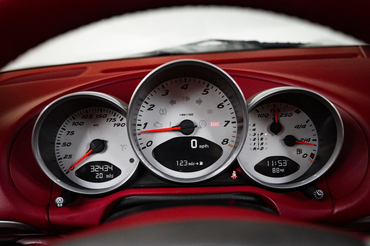 Used 2008 Porsche Boxster RS 60 Spyder RWD image 15