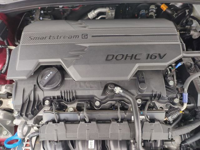 Certified 2025 Hyundai Elantra Sport image 20