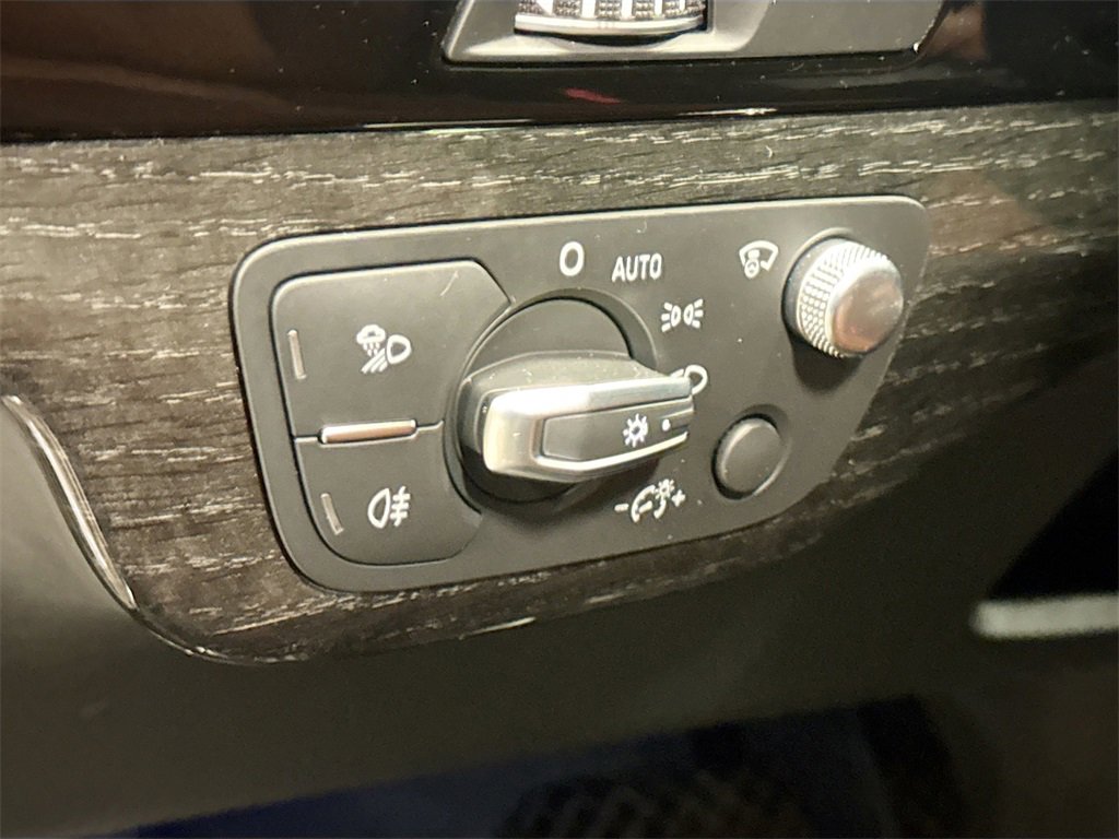 Used 2018 Audi Q7 3.0T Prestige image 10
