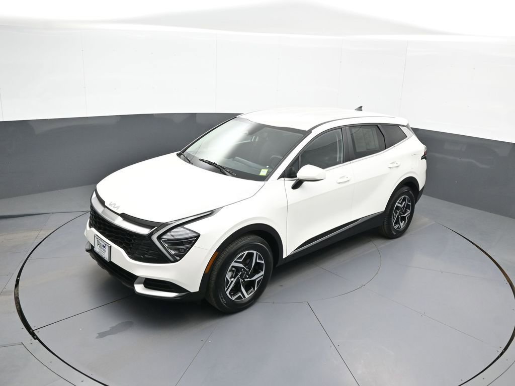 Certified 2025 Kia Sportage LX FWD image 32