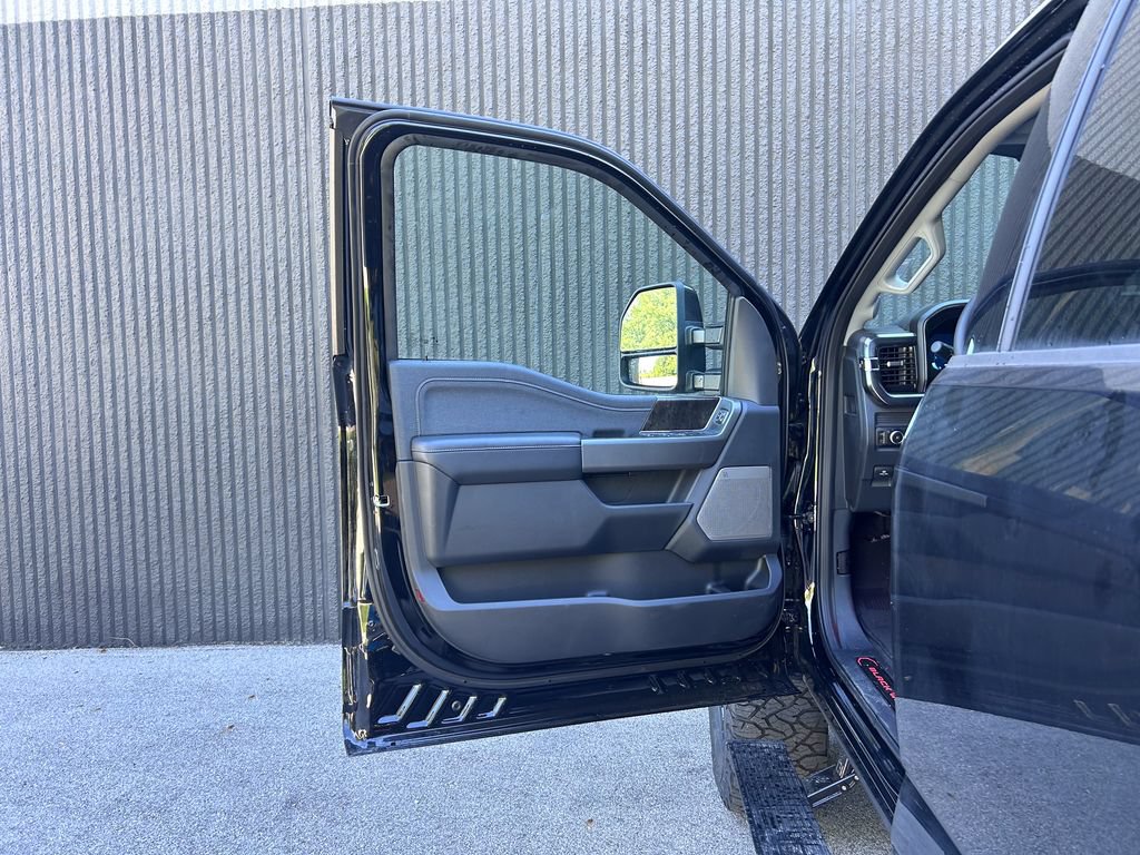 New 2026 Ford F250 Lariat w/ Black Appearance Package AWD/4WD image 16