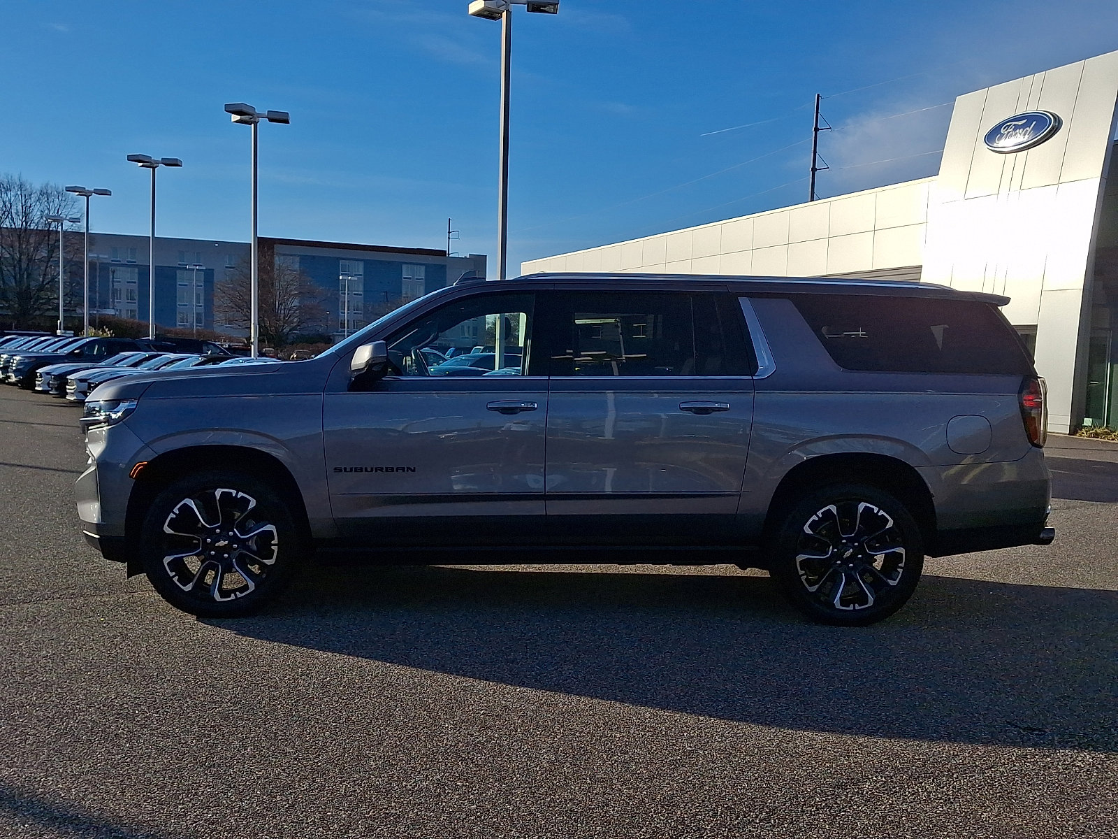 Used 2021 Chevrolet Suburban High Country image 6