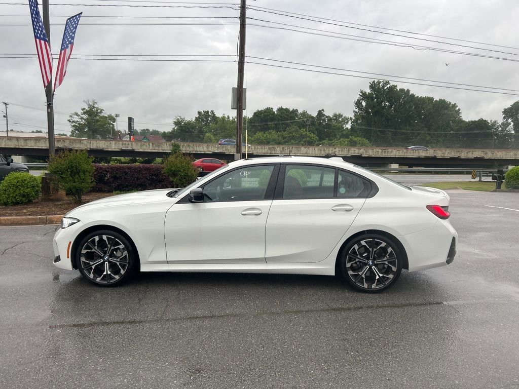 Used 2025 BMW 330i Sedan w/ M Sport Package RWD image 7