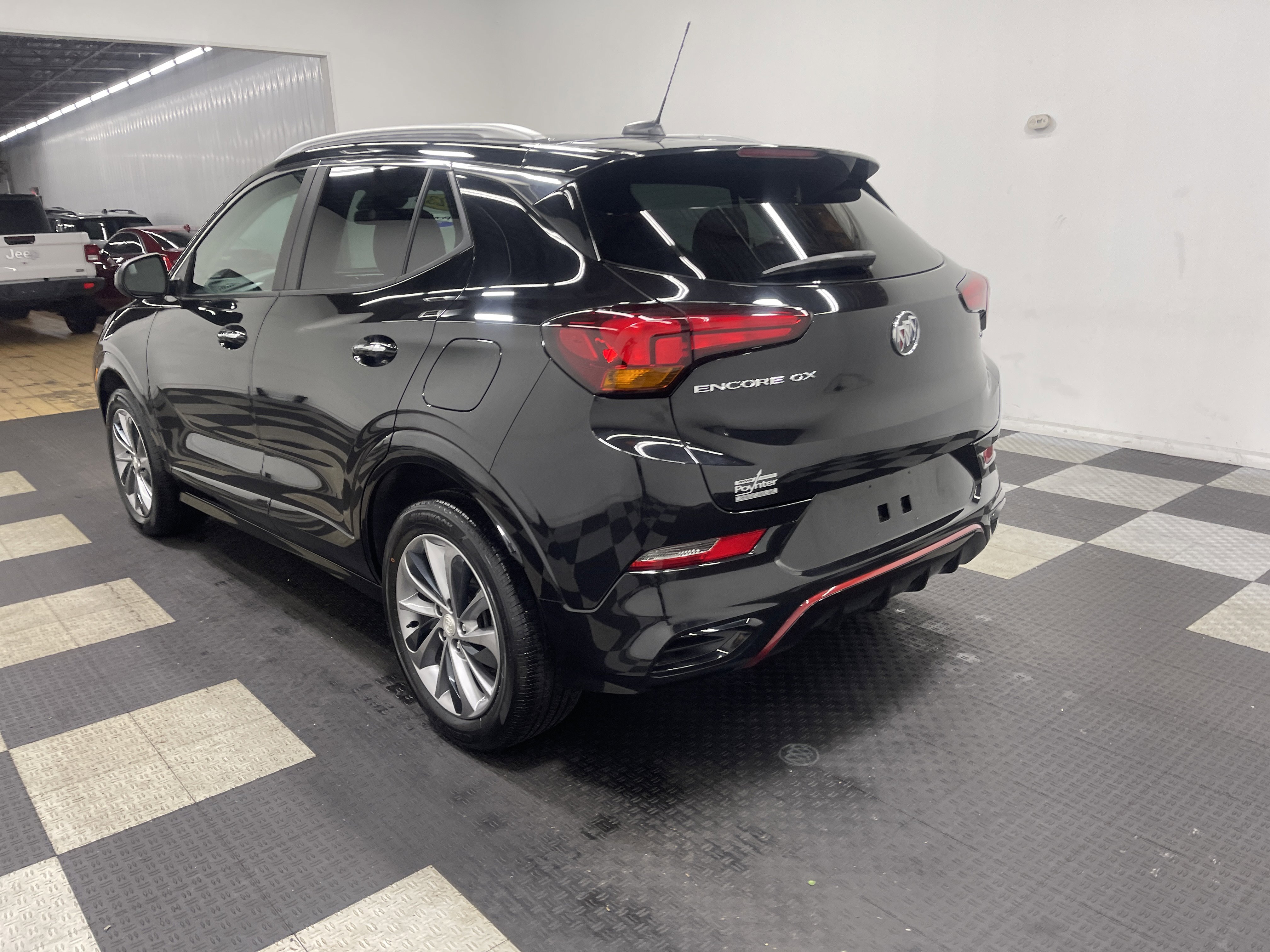 Used 2023 Buick Encore GX Select w/ Sport Touring Package image 2