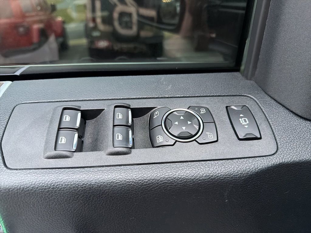 Used 2017 Ford F250 Platinum w/ Platinum Ultimate Package AWD/4WD image 28