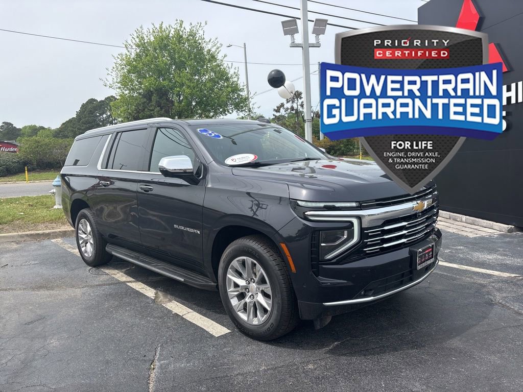 Used 2025 Chevrolet Suburban Premier RWD image 1