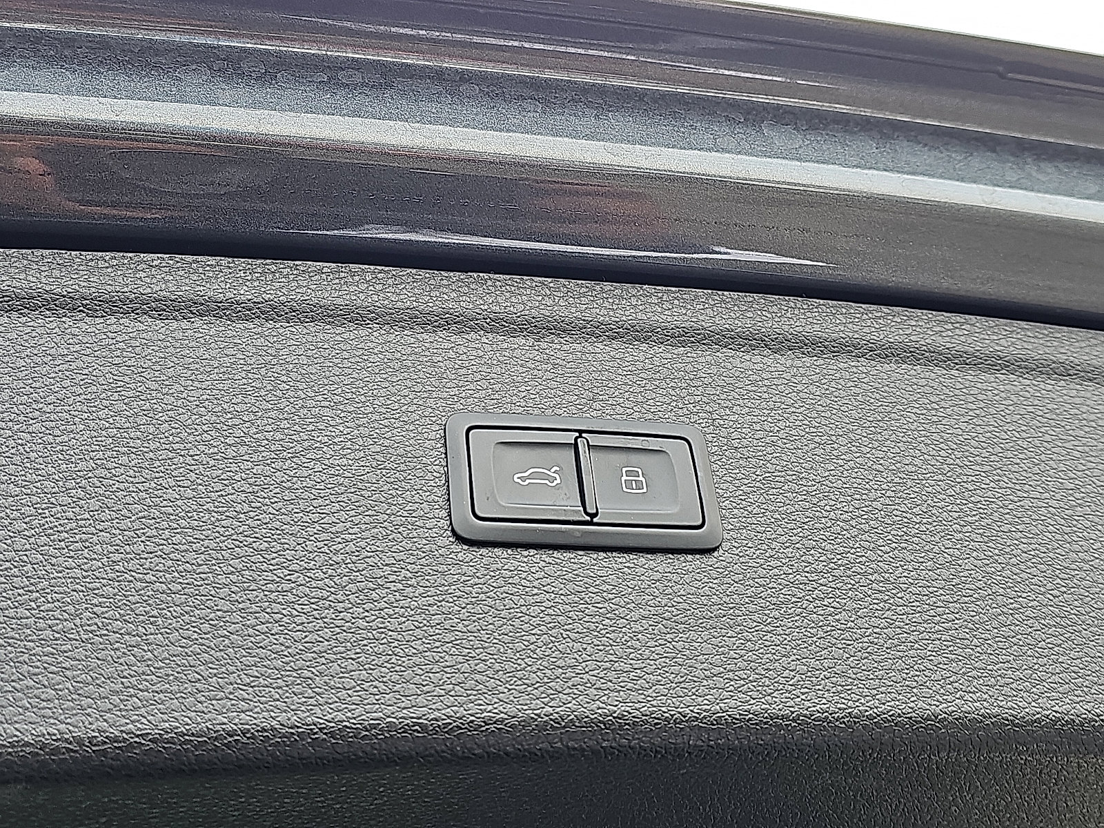 Used 2022 Audi Q5 2.0T Premium Plus w/ Premium Plus Package image 32