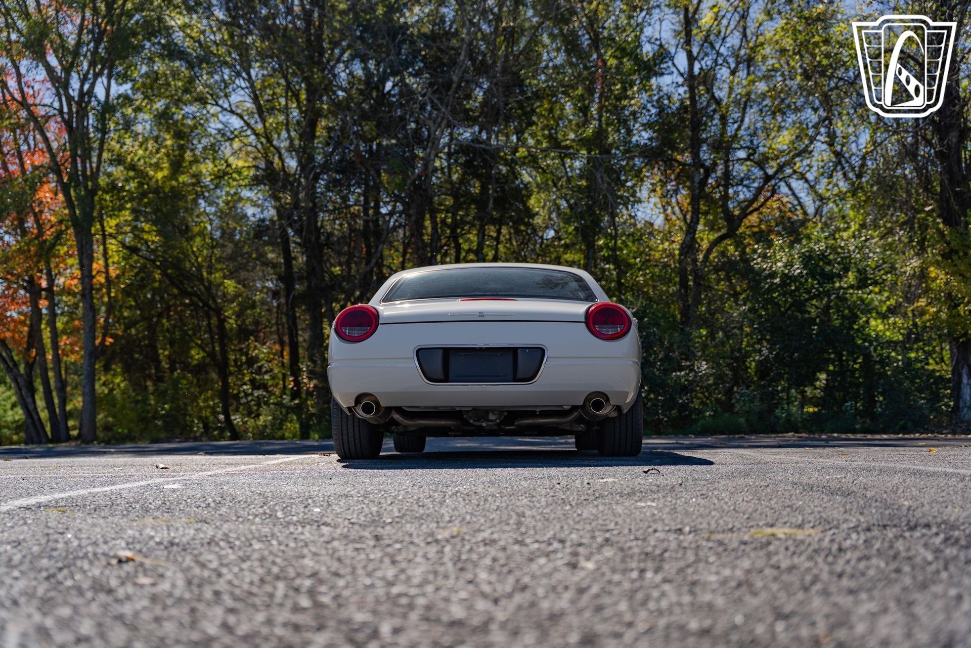 Used 2002 Ford Thunderbird image 28
