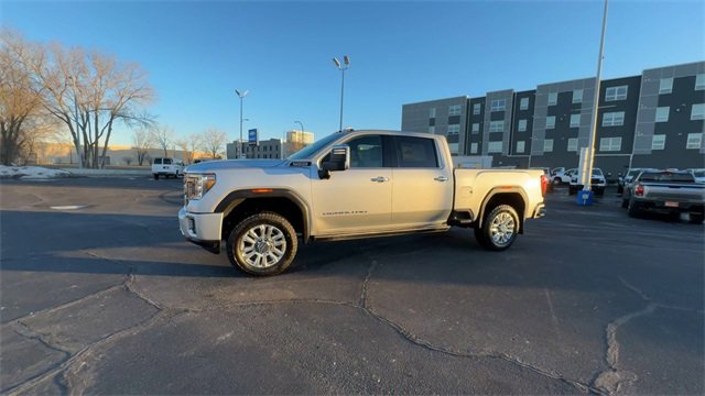 Used 2022 GMC Sierra 2500 Denali w/ Denali Ultimate Package image 4