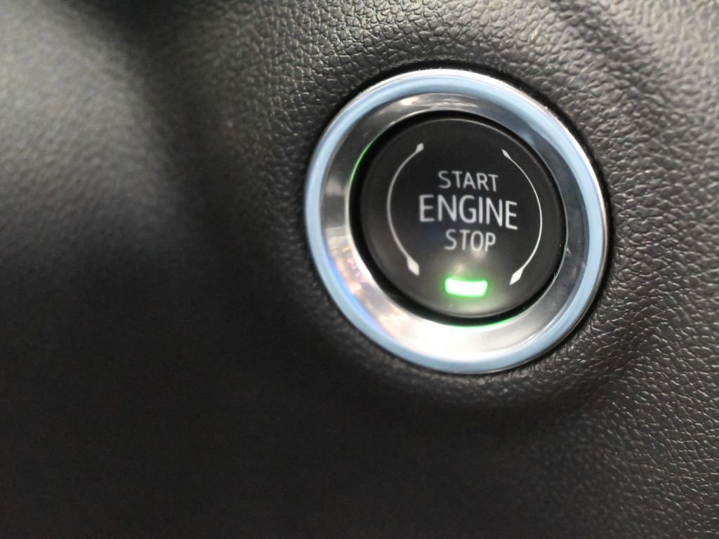 Used 2025 Chevrolet Silverado 1500 Custom image 28