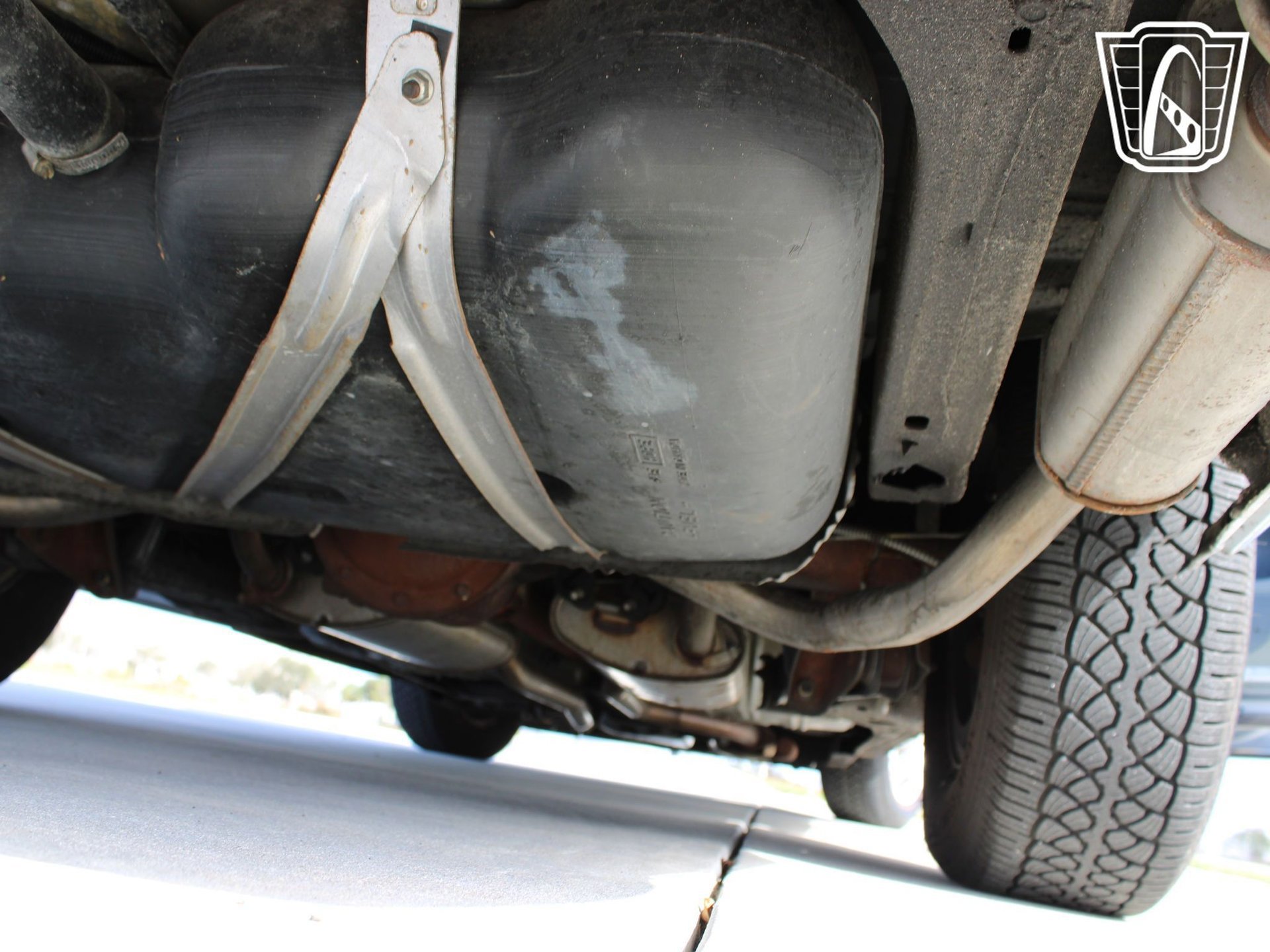 Used 1994 Buick Roadmaster Sedan image 7