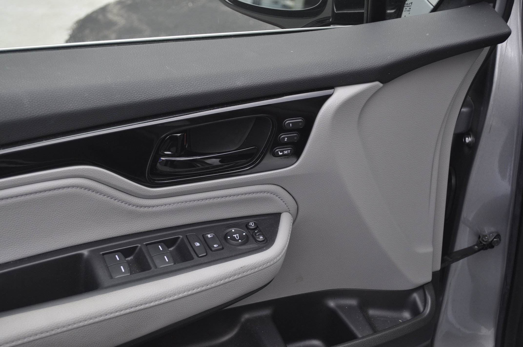 Used 2023 Honda Odyssey Elite image 18