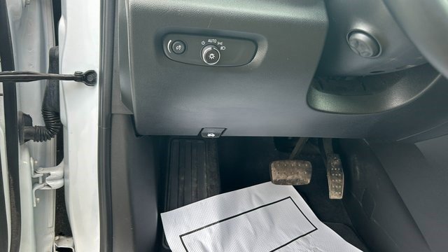 Certified 2023 Chevrolet Traverse Premier image 17