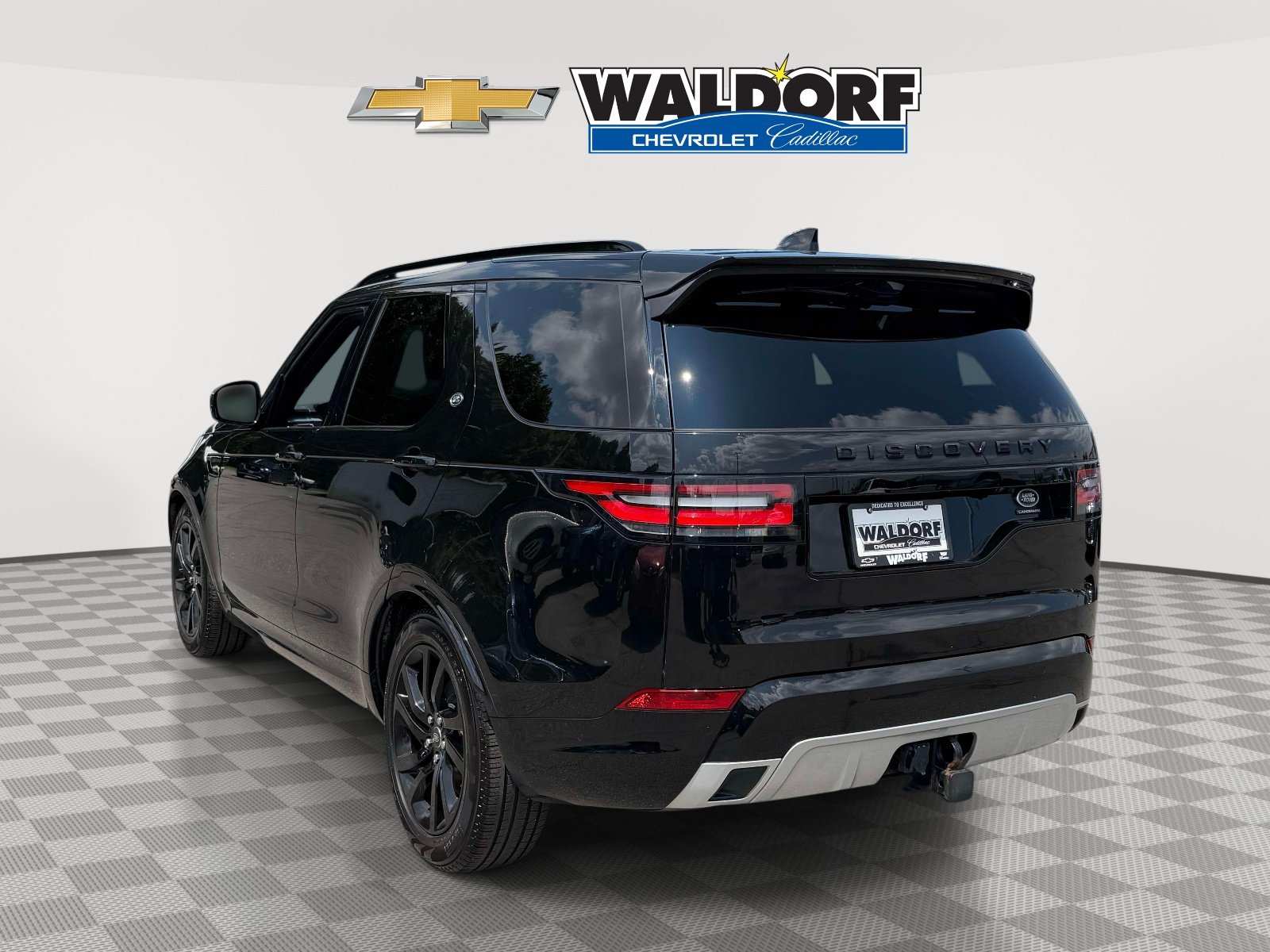 Used 2020 Land Rover Discovery Landmark AWD/4WD image 4