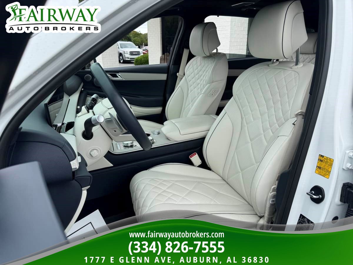 Used 2025 Genesis GV80 3.5T Prestige AWD/4WD image 10