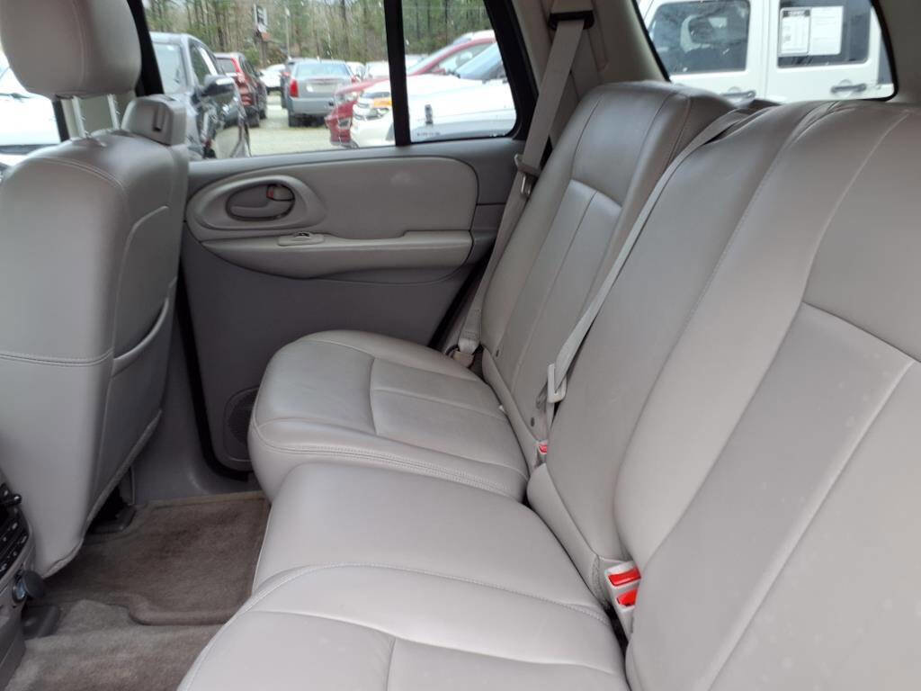 Used 2008 Chevrolet TrailBlazer LT w/ Cargo Convenience Package image 7