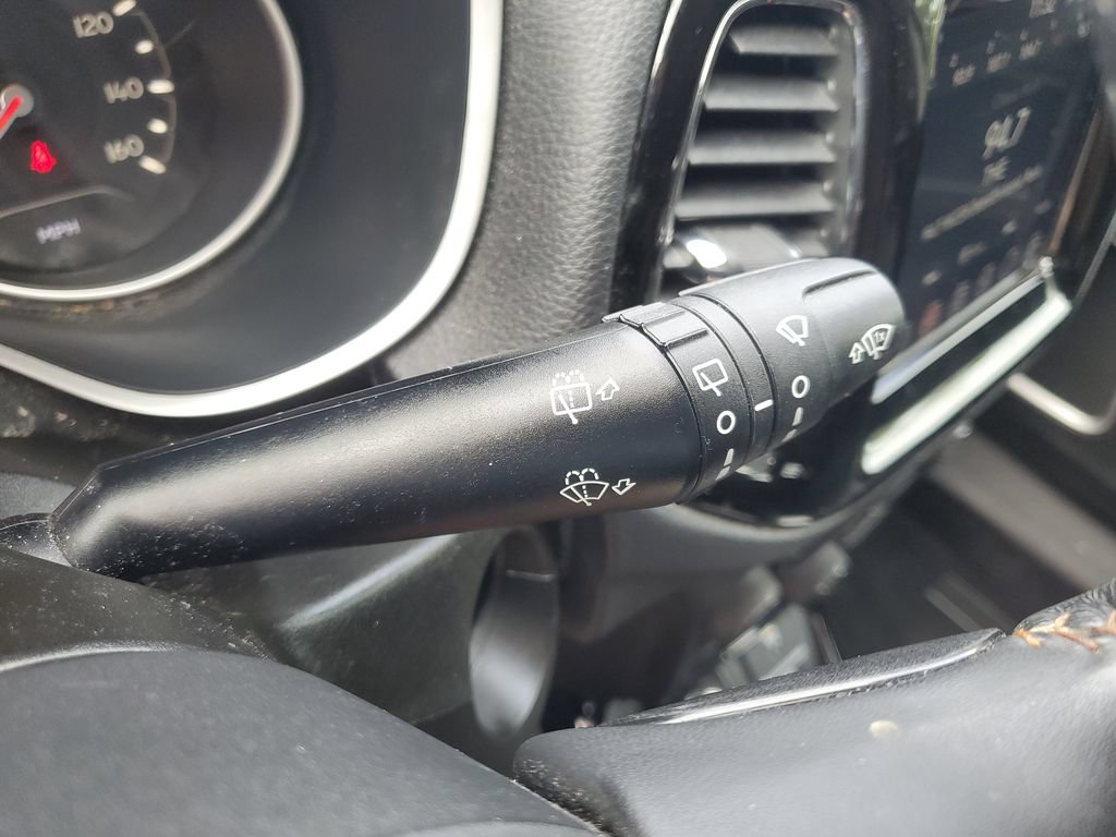 Used 2019 Jeep Compass Limited AWD/4WD image 16