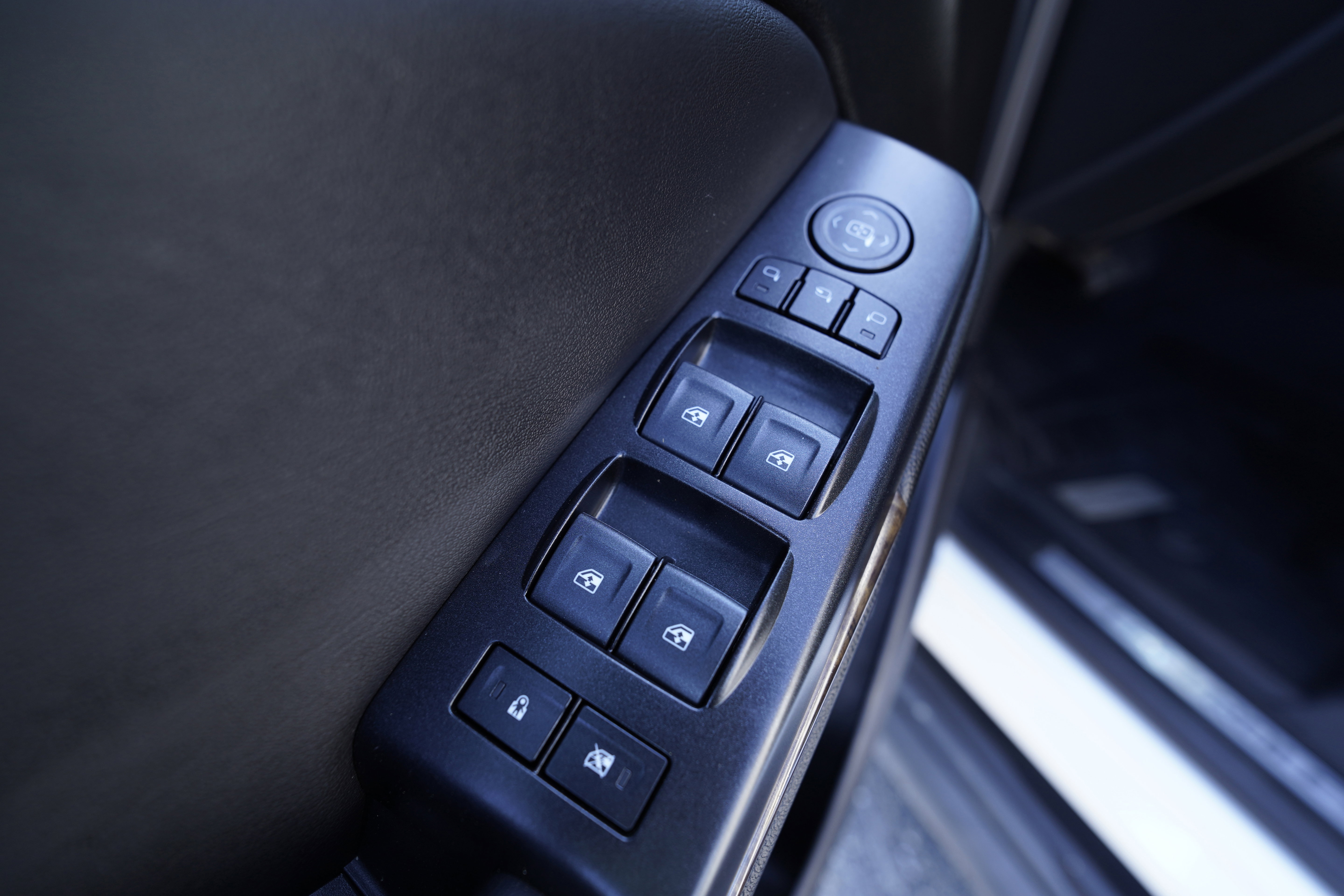 Used 2020 Chevrolet Tahoe LT w/ Luxury Package image 25