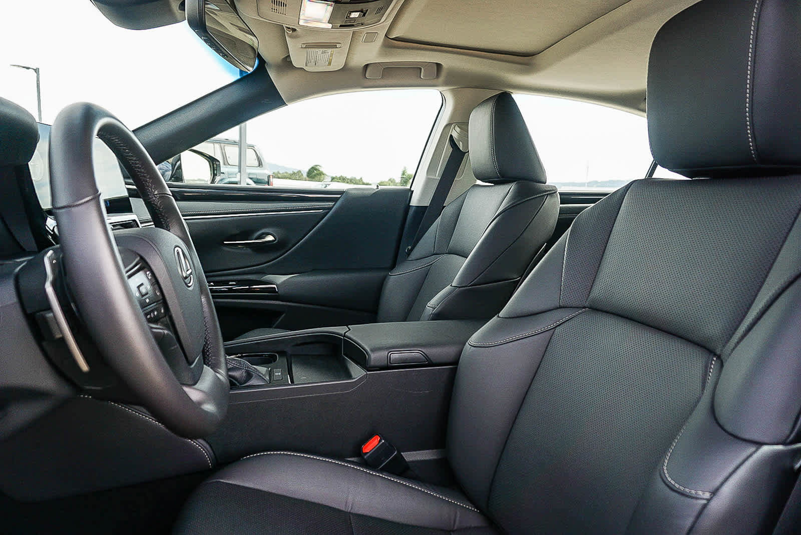 Used 2025 Lexus ES 350 w/ Accessory Package (Z2) FWD image 19