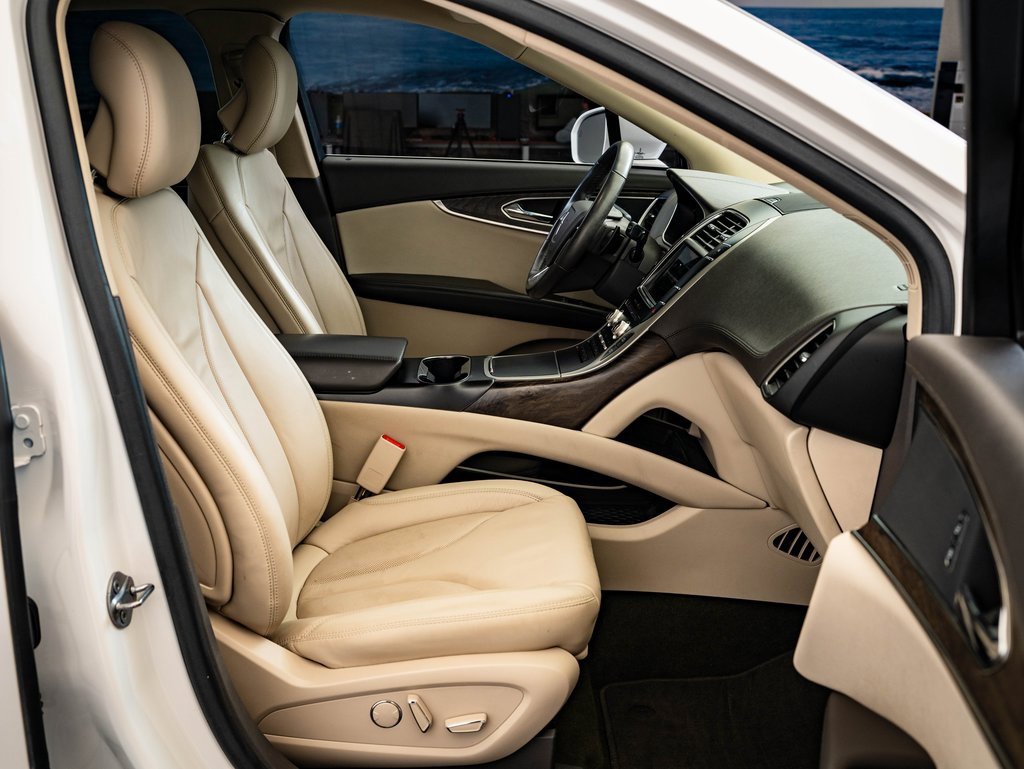 Used 2019 Lincoln Nautilus Select image 20