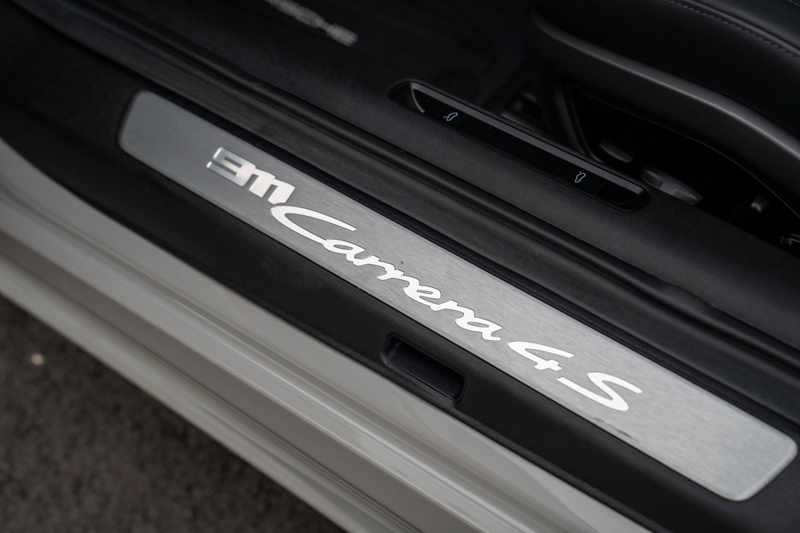 Certified 2020 Porsche 911 Carrera 4S AWD/4WD image 12