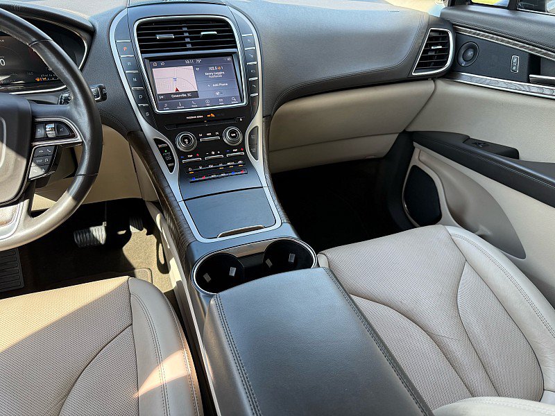 Used 2019 Lincoln Nautilus Reserve FWD image 15