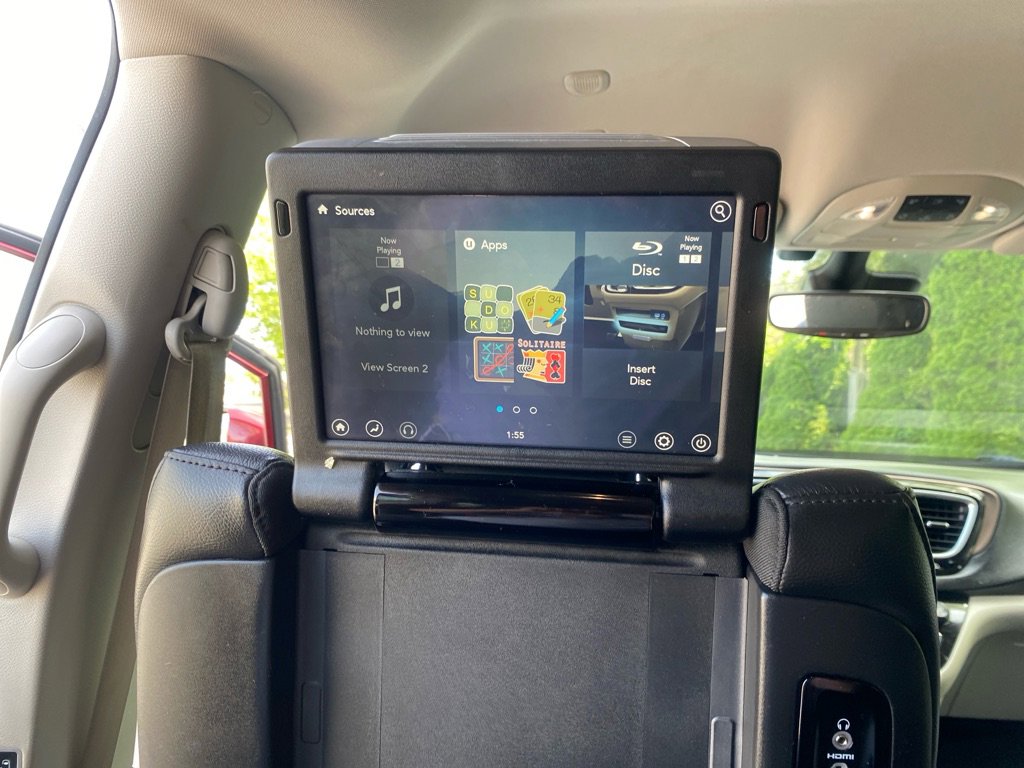 Used 2018 Chrysler Pacifica Touring-L Plus w/ Advanced Safetytec Group FWD image 20