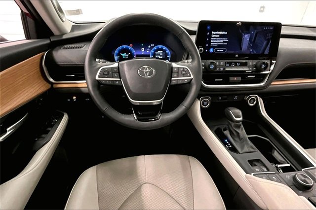 Used 2024 Toyota Grand Highlander Platinum image 5