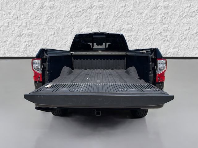 Used 2024 Nissan Titan SV w/ SV Convenience Package AWD/4WD image 12