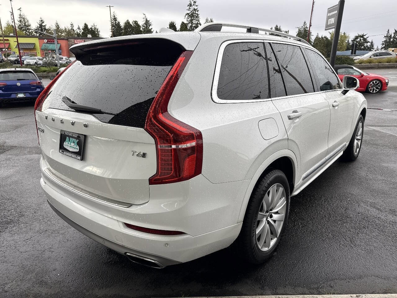 Used 2016 Volvo XC90 T6 Momentum w/ Momentum Plus Package AWD/4WD image 8
