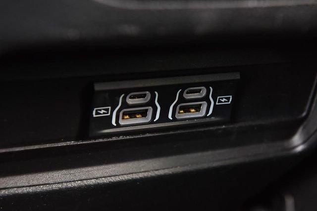 Used 2024 Jeep Grand Cherokee Laredo AWD/4WD image 23