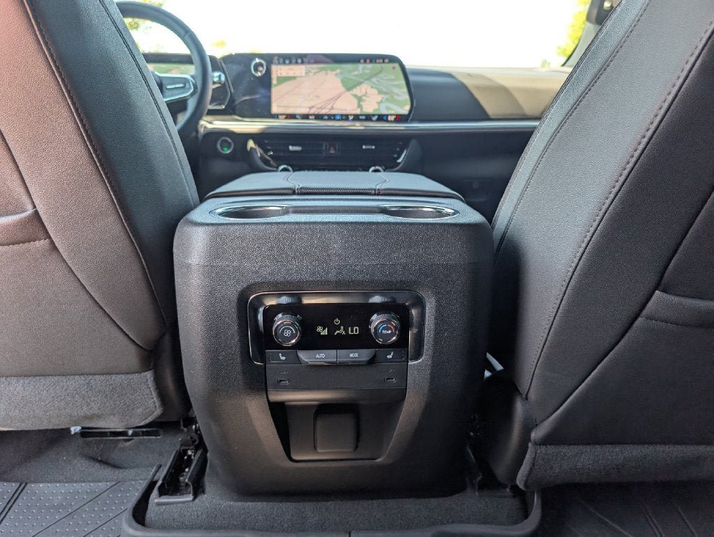 Used 2025 Chevrolet Tahoe RST w/ Comfort Package RWD image 33