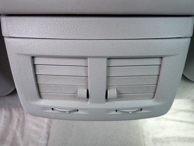 Used 2012 Toyota Avalon Limited FWD image 18
