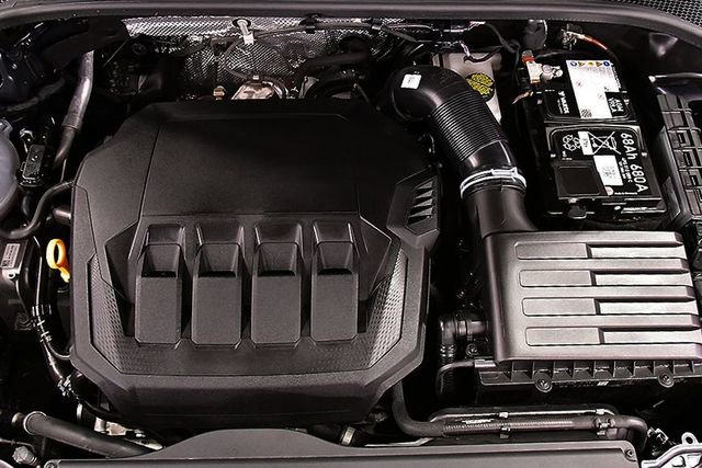 Used 2025 Audi Q3 2.0T Premium image 33