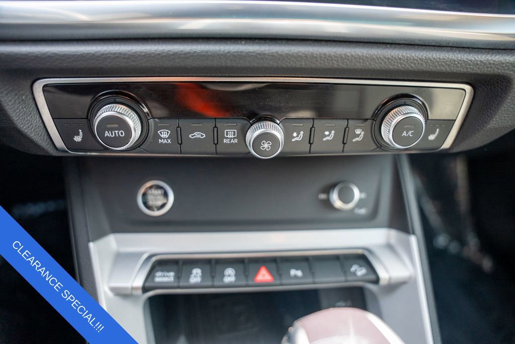 Used 2024 Audi Q3 2.0T Premium image 26