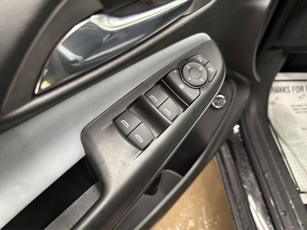 Used 2025 Buick Envista Preferred w/ Convenience I Package FWD image 34