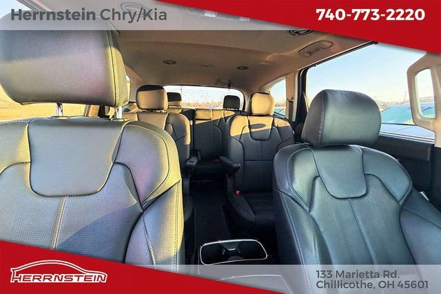 Used 2024 Kia Telluride EX w/ EX Captain's Chair Package image 28
