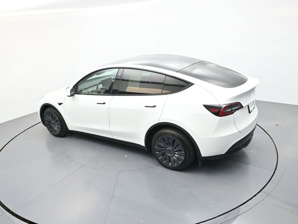 Used 2023 Tesla Model Y Long Range AWD/4WD image 25
