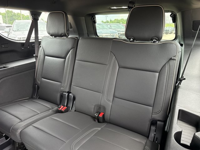 New 2026 Chevrolet Suburban Premier AWD/4WD image 7