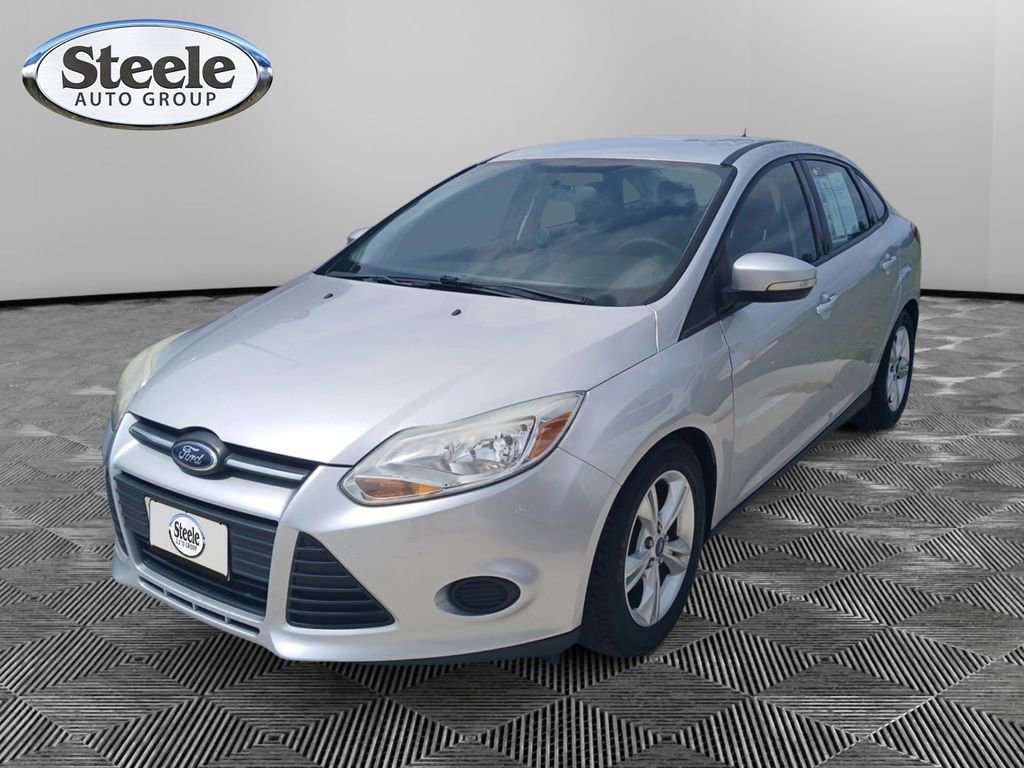 Used 2014 Ford Focus SE FWD image 1