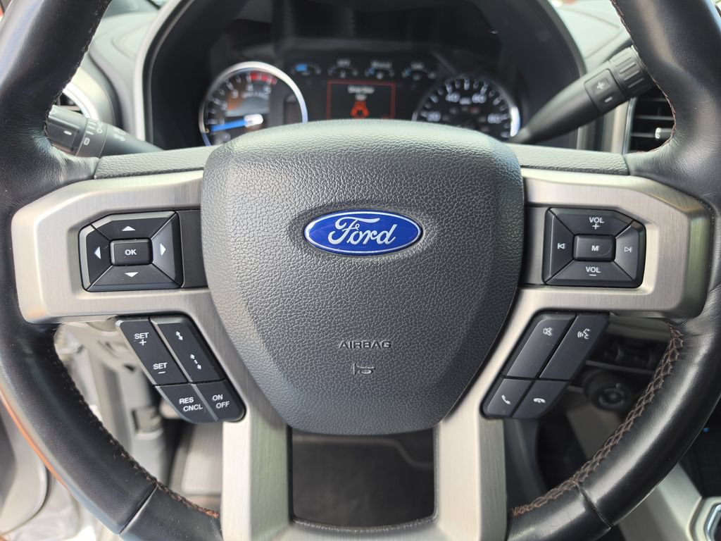 Used 2022 Ford F450 Platinum w/ FX4 Off-Road Package AWD/4WD image 31