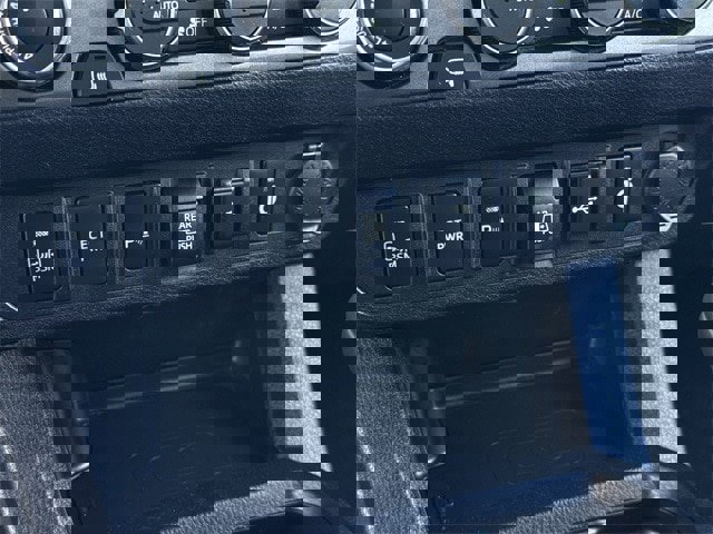 Used 2023 Toyota Tacoma TRD Sport image 21